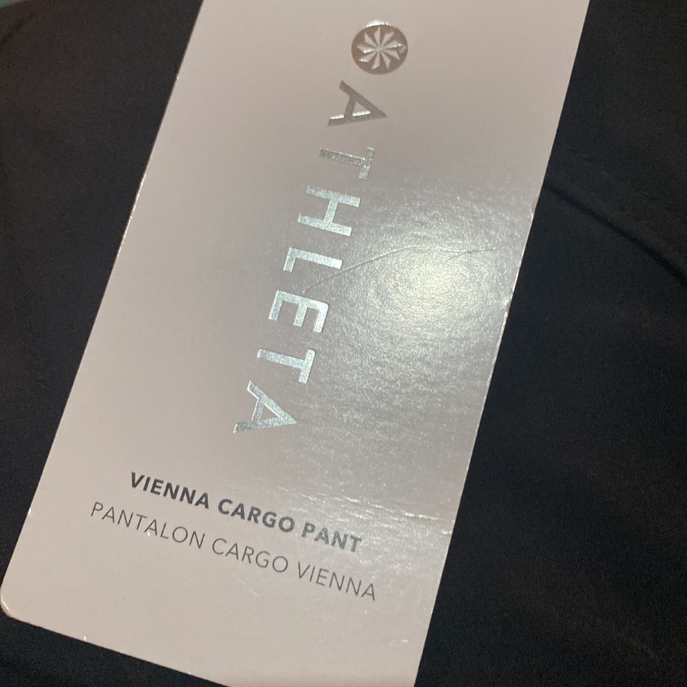 ATHLETA VIENNA CARGO PANT // Black - Picture 9 of 16